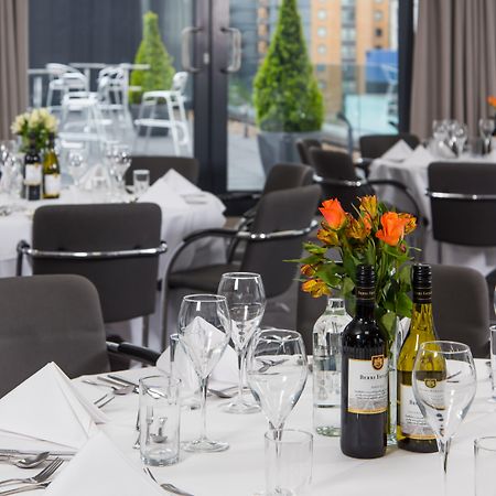 Holiday Inn London West By Ihg Buitenkant foto