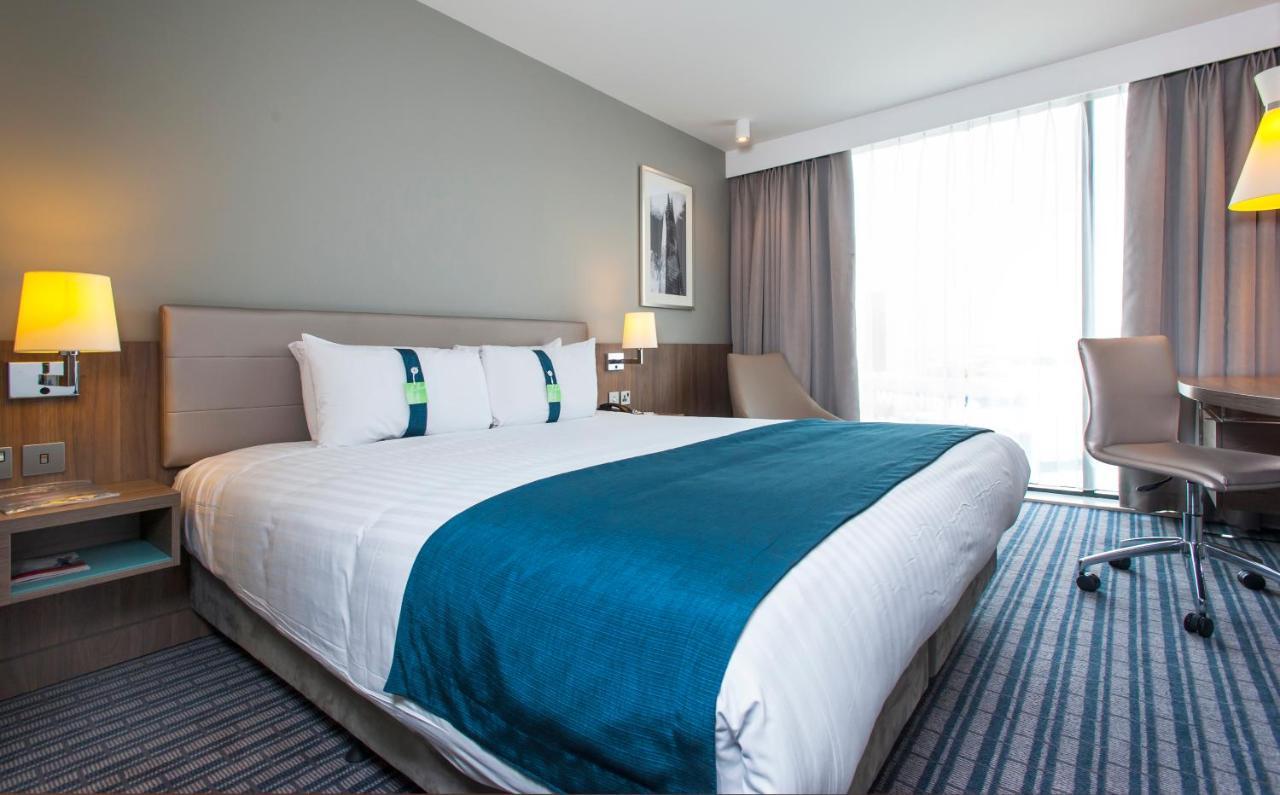 Holiday Inn London West By Ihg Buitenkant foto