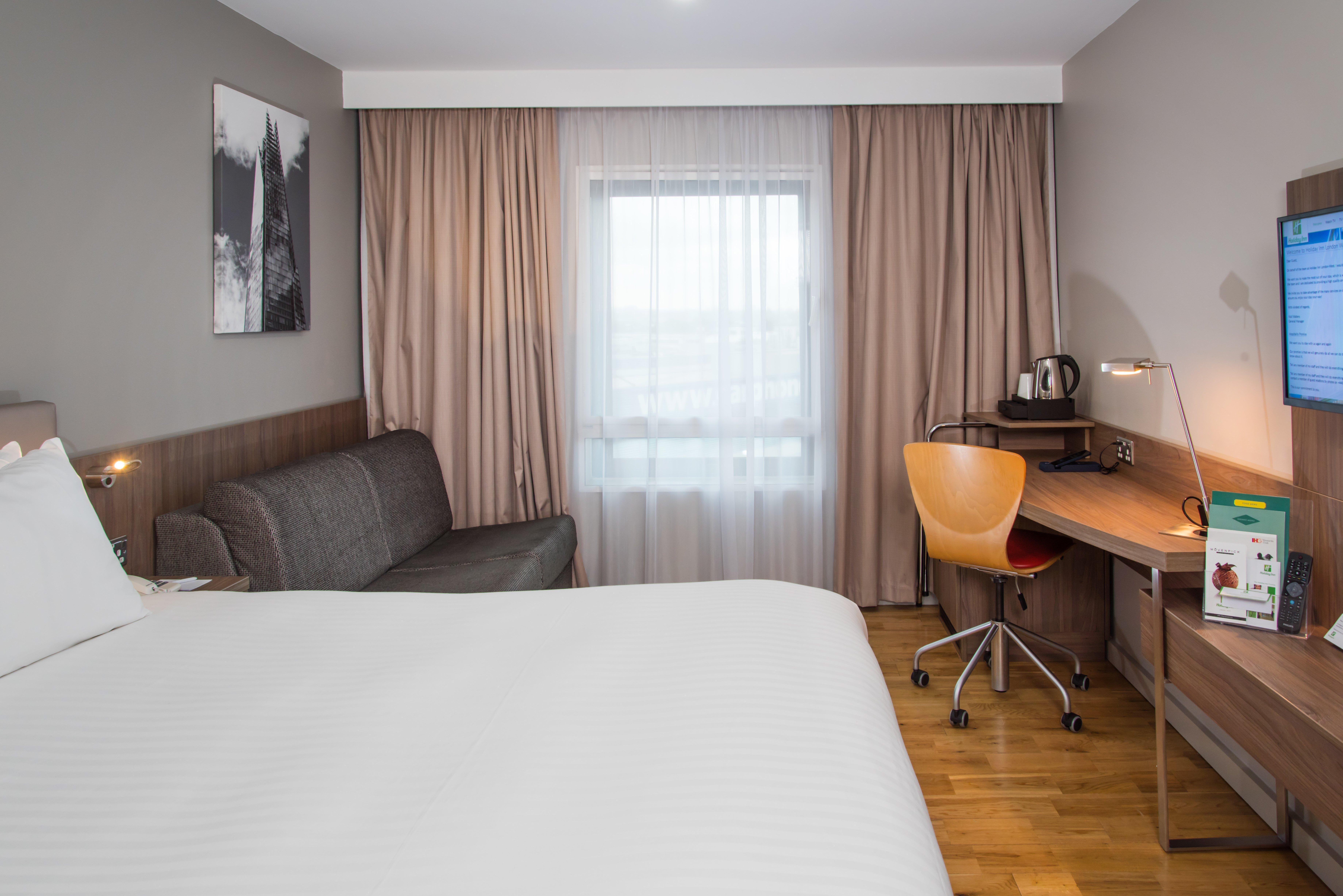 Holiday Inn London West By Ihg Buitenkant foto