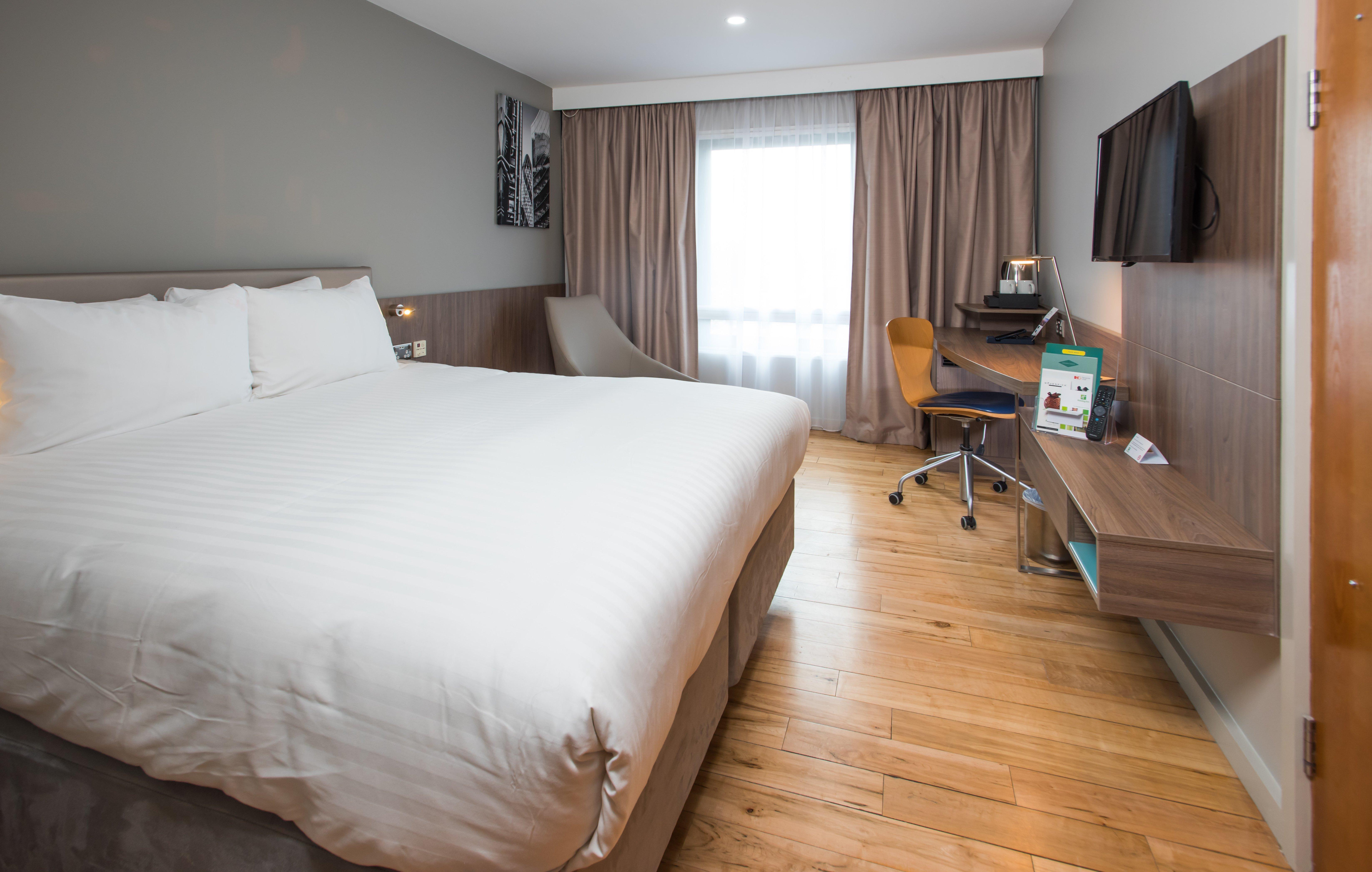 Holiday Inn London West By Ihg Buitenkant foto