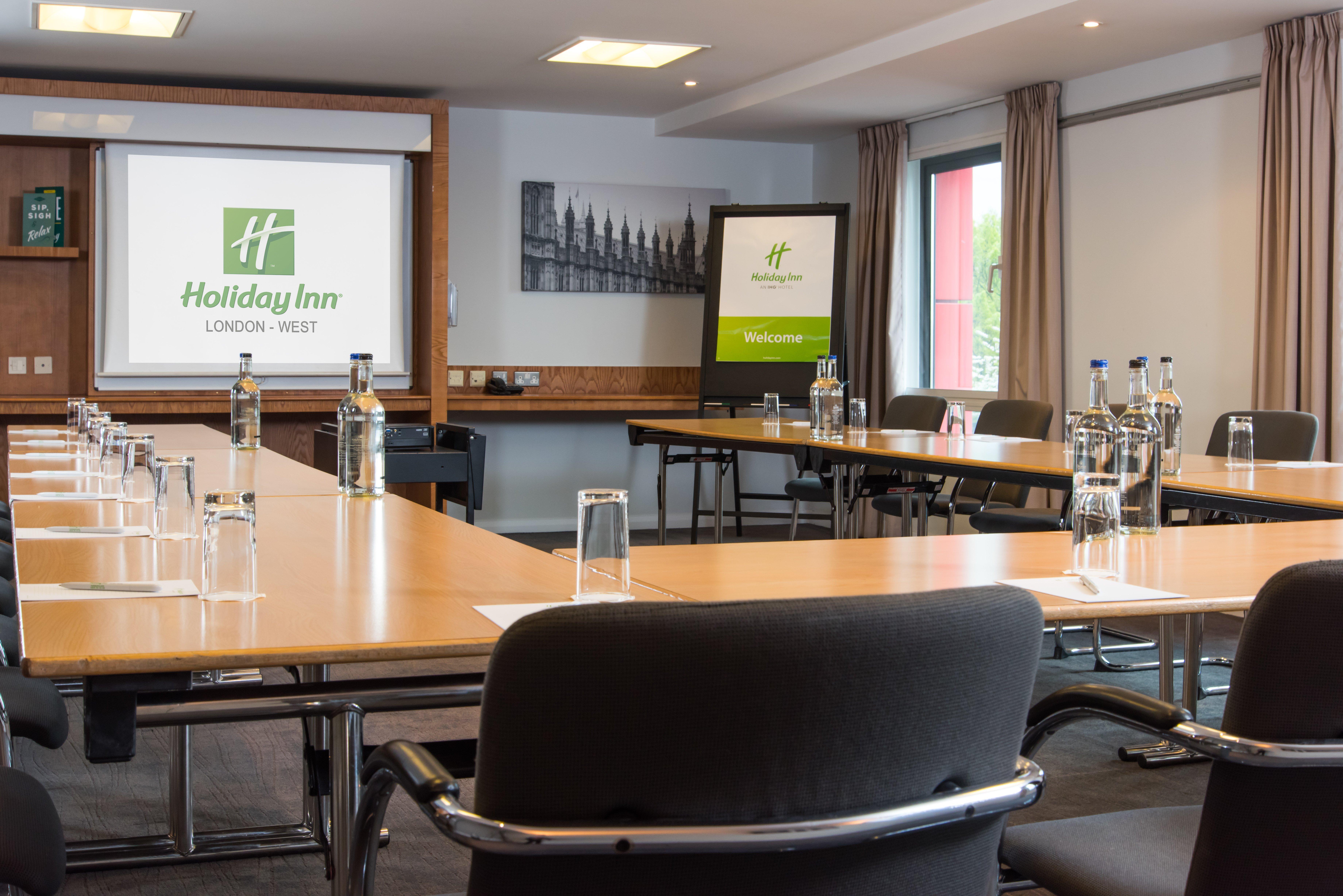 Holiday Inn London West By Ihg Buitenkant foto