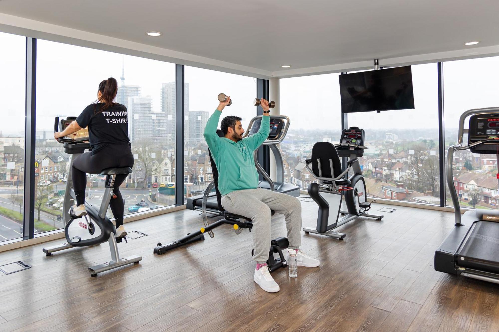 Holiday Inn London West By Ihg Buitenkant foto